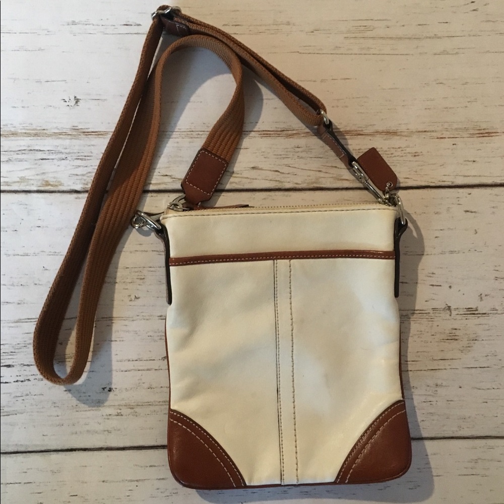 Cream/Chocolate Leather Crossbody Purse